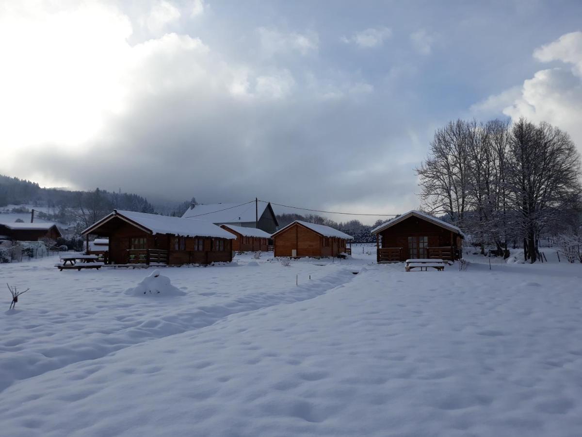 Chalets Les 5 Loups Gerbepal Exterior photo