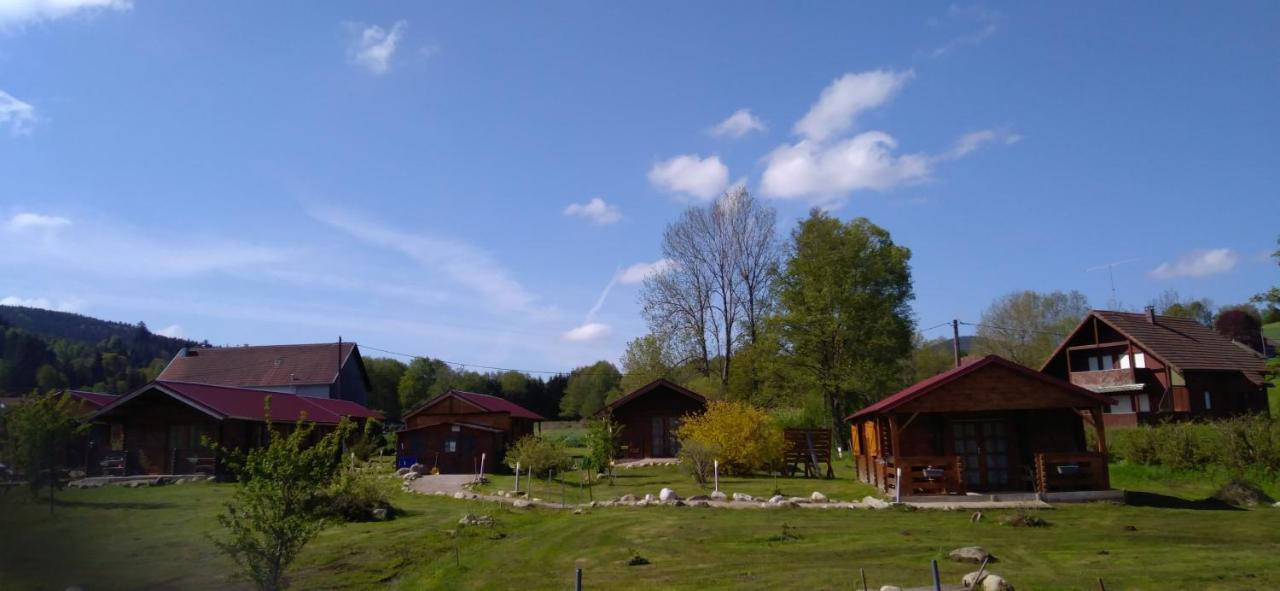 Chalets Les 5 Loups Gerbepal Exterior photo