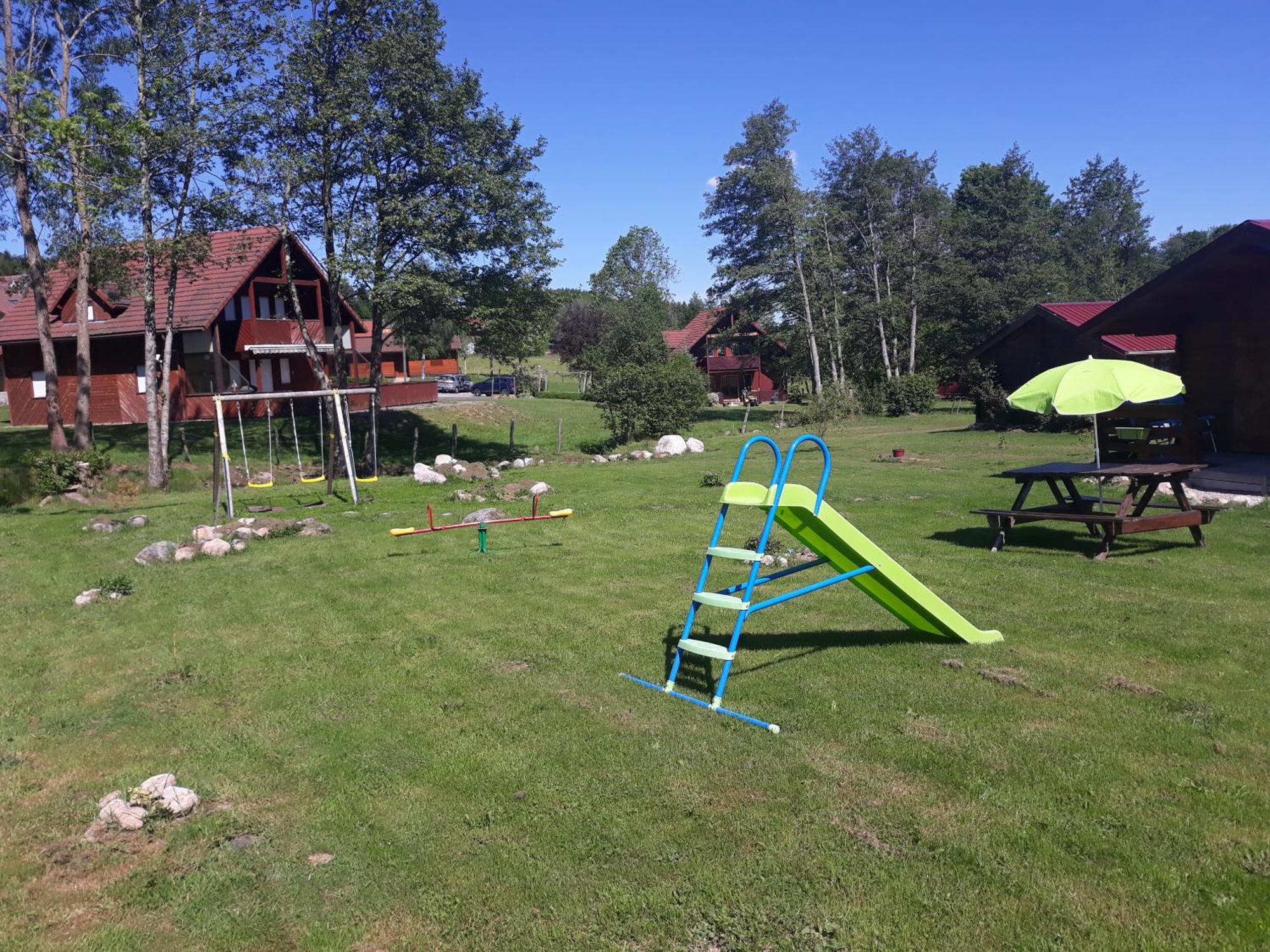 Chalets Les 5 Loups Gerbepal Exterior photo